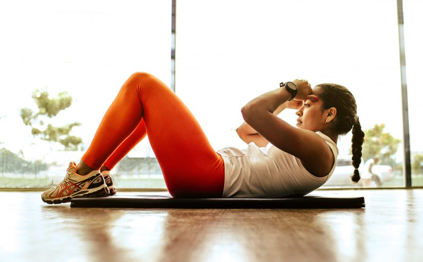 10 Apartment-Friendly Cardio Moves